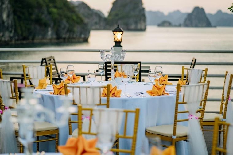 Athena Signature Cruise Ha Long